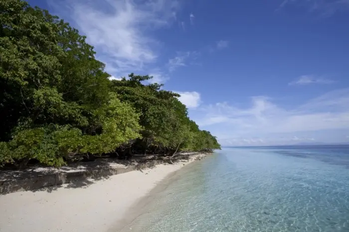 Beach Tours in Maluku Ready to Pamper Your Vacation